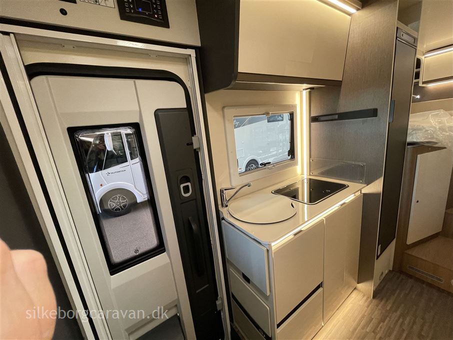 Elnagh Baron 539 Compact